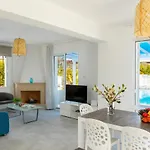 Fig Tree Bay 3 *