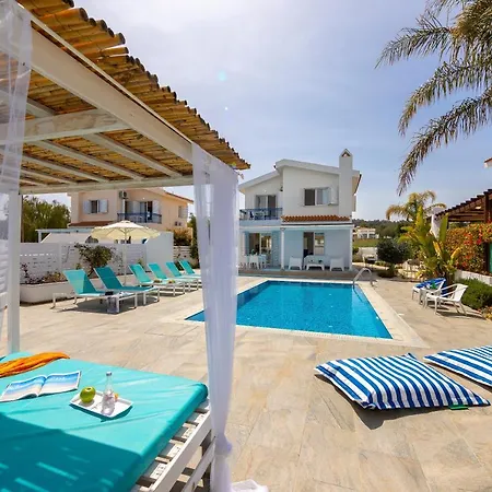 Fig Tree Bay 3 *
