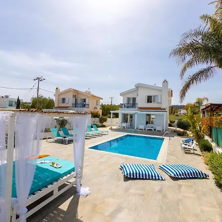 Fig Tree Bay 3 *